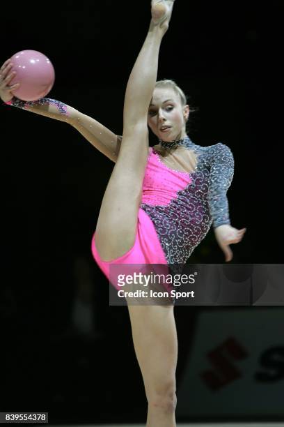 Inna ZHUKAVA - - Internationaux de Gymnastique Rythmique et Sportive de Thiais 2006 -