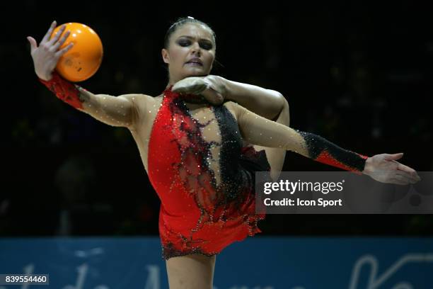 Alina KABAEVA - - Internationaux de Gymnastique Rythmique et Sportive de Thiais 2006 -