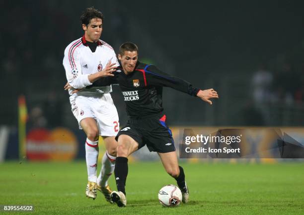 Duel KAKA / Jeremy CLEMENT - Lyon / Milan AC - - 1/4 Finale Champions League 2005/2006 -