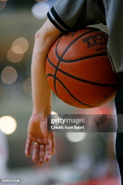 Illustration Ballon Basket Ball - Paris Basket Racing / Rouen - - 23eme journee de Pro A -