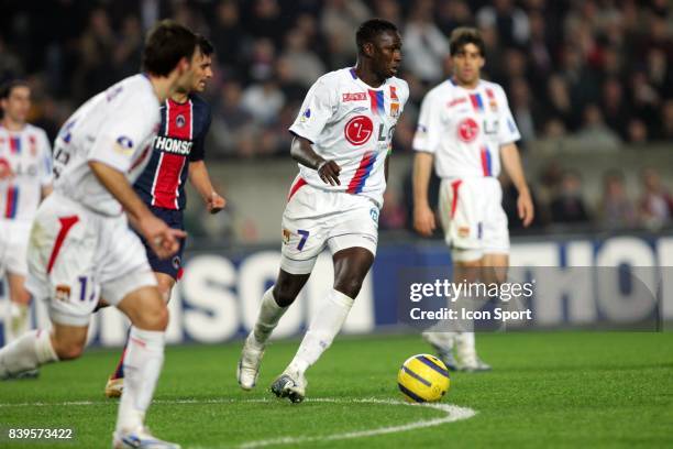 Mahamadou DIARRA - Paris Saint Germain / Lyon - - 35eme journee de Ligue 1 -