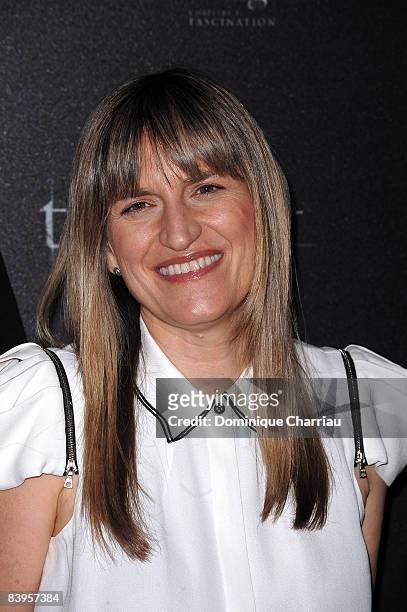 Director Catherine Hardwicke poses during the Photocall for her film twilight at the Hotel de Crillon on December 8, 2008 in Paris, France.