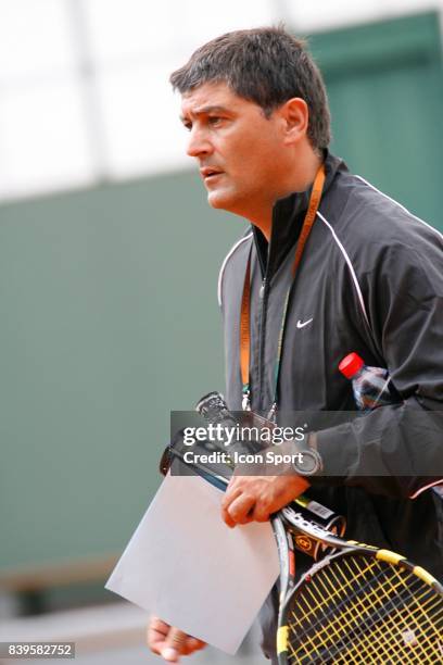 Toni NADAL - - Entrainement Roland Garros 2006 - Paris -