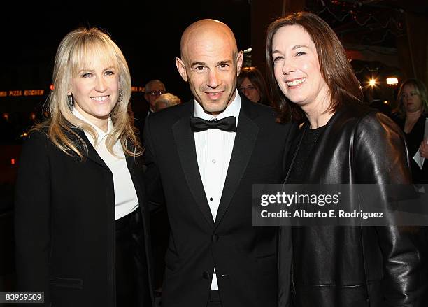 Producer Cean Chaffin, Paramount's Brad Weston and producer Kathleen Kennedy arrive at the premiere of Paramount's "The Curious Case Of Benjamin...