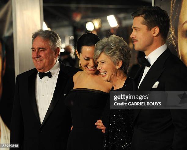 Actors Angelina Jolie and Brad Pitt arrive with Brad Pitt's parents, Bill and Jane Pitt for the Los Angeles premiere of 'The Curious Case of Benjamin...