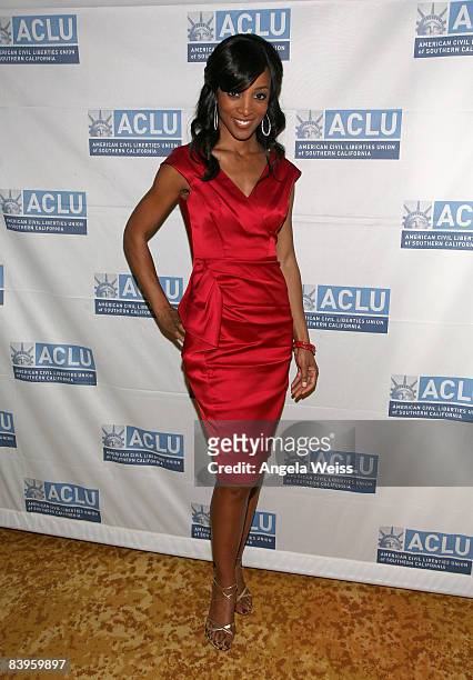 Shaun Robinson arrives at the ACLU of Southern California's annual Bill of Rights Dinner held at The Beverly Wilshire Hotel on December 8, 2008 in...