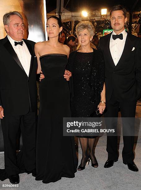 Actors Angelina Jolie and Brad Pitt arrive with Brad Pitt's parents, Bill and Jane Pitt for the Los Angeles premiere of �The Curious Case of Benjamin...