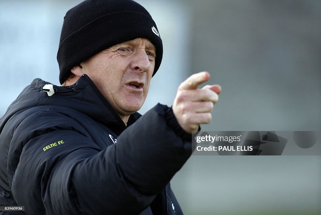 Celtic manager Gordon Strachan watches h