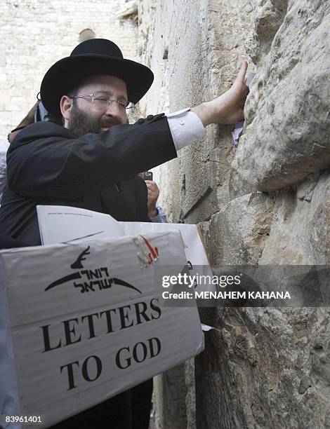 Robinavich Rabbi Shmuel Rabinovich Photos and Premium High Res Pictures - Getty Images
