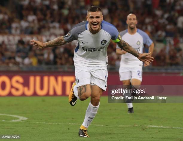 Mauro Emanuel Icardi of FC Internazionale Milano celebrates his second goal during the Serie A match between AS Roma and FC Internazionale on August...