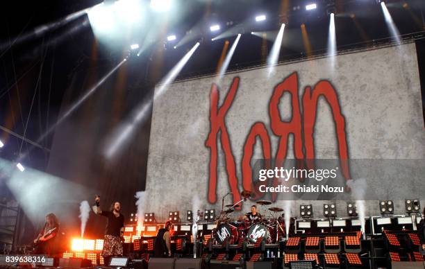 Brian Welch, Jonathan Davis, Refinald Arvizu, and Ray Luzier of Korn perform at Reading Festival at Richfield Avenue on August 26, 2017 in Reading,...