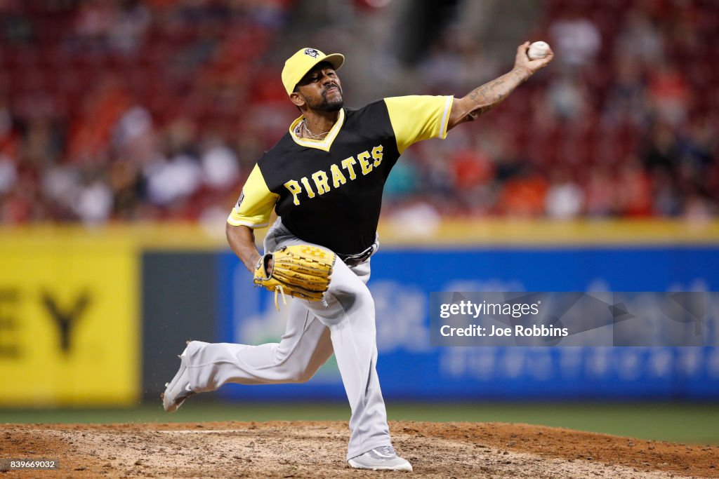 Pittsburgh Pirates v Cincinnati Reds