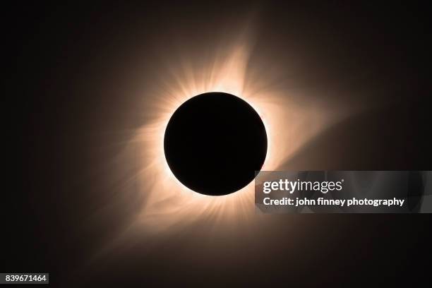 total eclipse 2017. totality. - casper wyoming stock-fotos und bilder