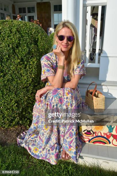 110 Amanda Rothschild Stock Photos, High-Res Pictures, and Images ...