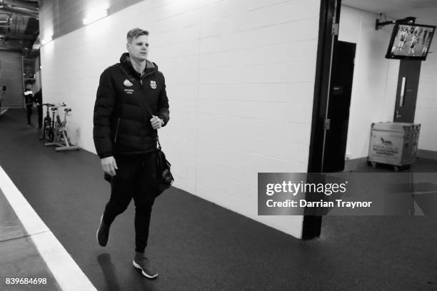 Nick Riewoldt of the Saints arrives before his last game the round 23 AFL match between the Richmond Tigers and the St Kilda Saints at Melbourne...