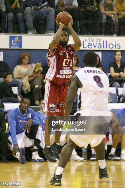 Anthony DOBBINS - - Paris Levallois / Cholet - Stade Marcel Cerdan - Levallois-Perret - France,