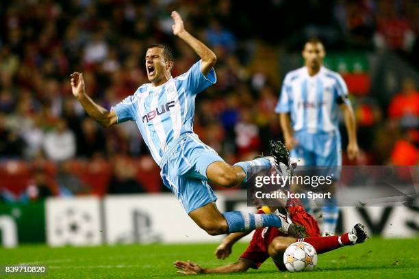 Tacle de Steven GERRARD sur Benoit CHEYROU - - Liverpool / Marseille - Champions League,