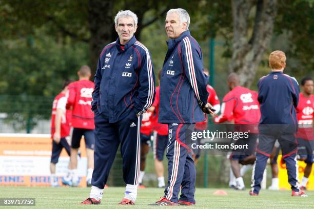 Raymond DOMENECH / Pierre MANKOWSKI - - Entrainement de l'equipe de France a Nantes,