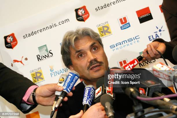 Guy LACOMBE - - Conference de presse pour l arrive de Guy Lacombe au Stade Rennais,