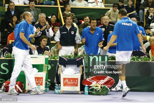 Mickael LLODRA / Arnaud CLEMENT / Guy FORGET - Double - - Roumanie / France - Coupe Davis 2008 - Bucarest -