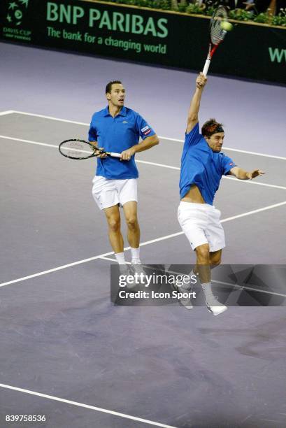 Mickael LLODRA / Arnaud CLEMENT - Double - - Roumanie / France - Coupe Davis 2008 - Bucarest -