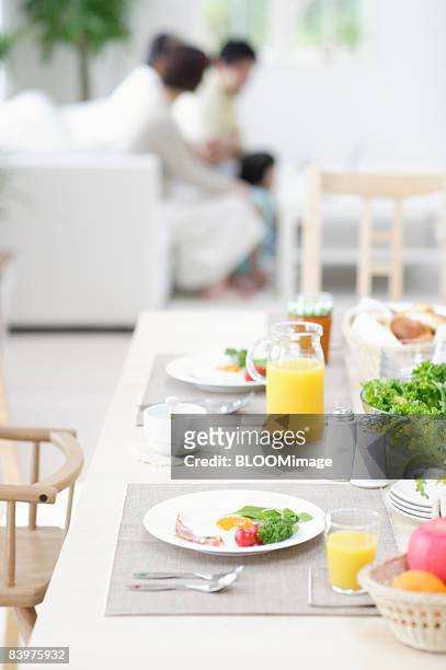 served table - light vivid children senior young focus stock pictures, royalty-free photos & images