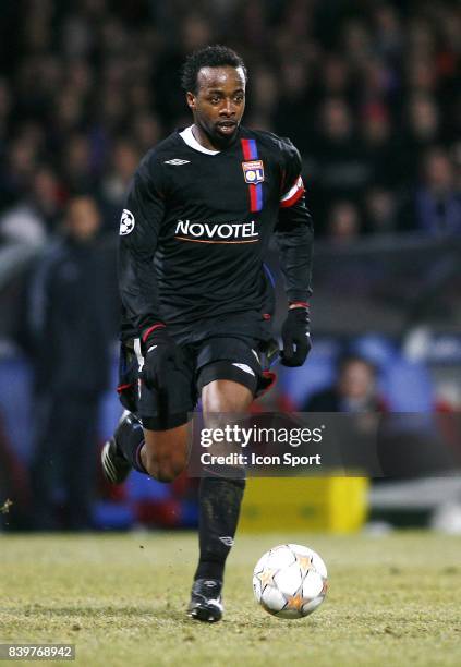 Sidney GOVOU - - Lyon / Manchester United - 1/8F Champions League,