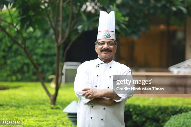 Chef JP Singh, Executive Chef, Bukhara, ITC Maurya, prepares 'Murgh Mirch Malai Tikka' during the Day 1 of HT City's Culinary Fest, Season III, at...