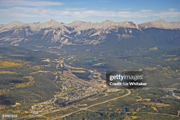 canada, alberta, jasper national park, jasper - liz vega fotografías e imágenes de stock