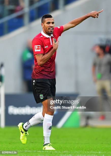 De Jesus of Hannover 96 celebrates scoring a goal during the Bundesliga match between Hannover 96 and FC Schalke 04 at HDI-Arena on August 27, 2017...