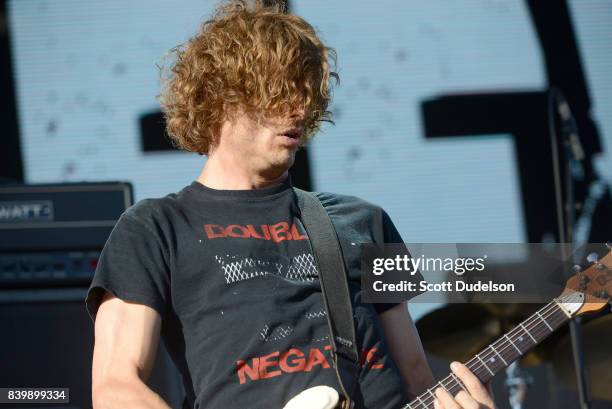 Dimitri Singer Helen Burns Photos and Premium High Res Pictures - Getty Images