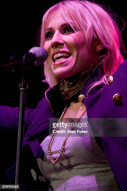 Natasha Bedingfield performs during the 2008 WNCI Jingle Ball concert at the Lifestyle Communities Pavilion on December 10, 2008 in Columbus, Ohio.