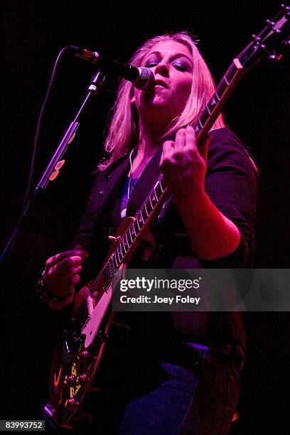 Lesley Roy performs during the 2008 WNCI Jingle Ball concert at the Lifestyle Communities Pavilion on December 10, 2008 in Columbus, Ohio.