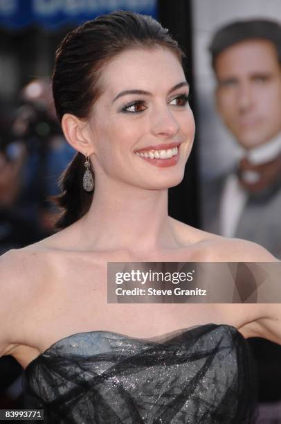 Anne Hathaway arrives at The World Premiere of "Get Smart" on June 16, 2008 at the Mann Village Theatre in Westwood, California.