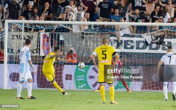 Cyril Thereau of Udinese Calcio scores his team's second goal from the penalty spot during the Serie A match between Spal and Udinese Calcio at...