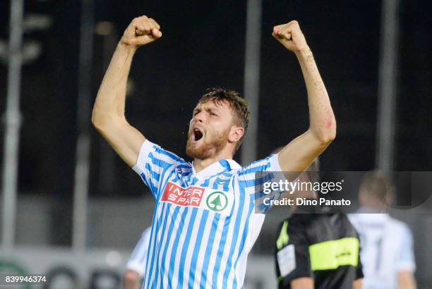 Luca Rizzo of Spal celebrates after scoring his team's third goal during the Serie A match between Spal and Udinese Calcio at Stadio Paolo Mazza on...