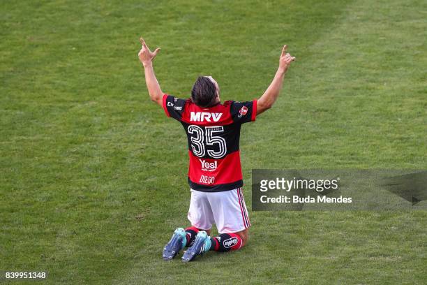 Diego of Flamengo celebrates a scored goal Atletico PR during a match between Flamengo and Atletico PR as part of Brasileirao Series A 2017 at Ilha...