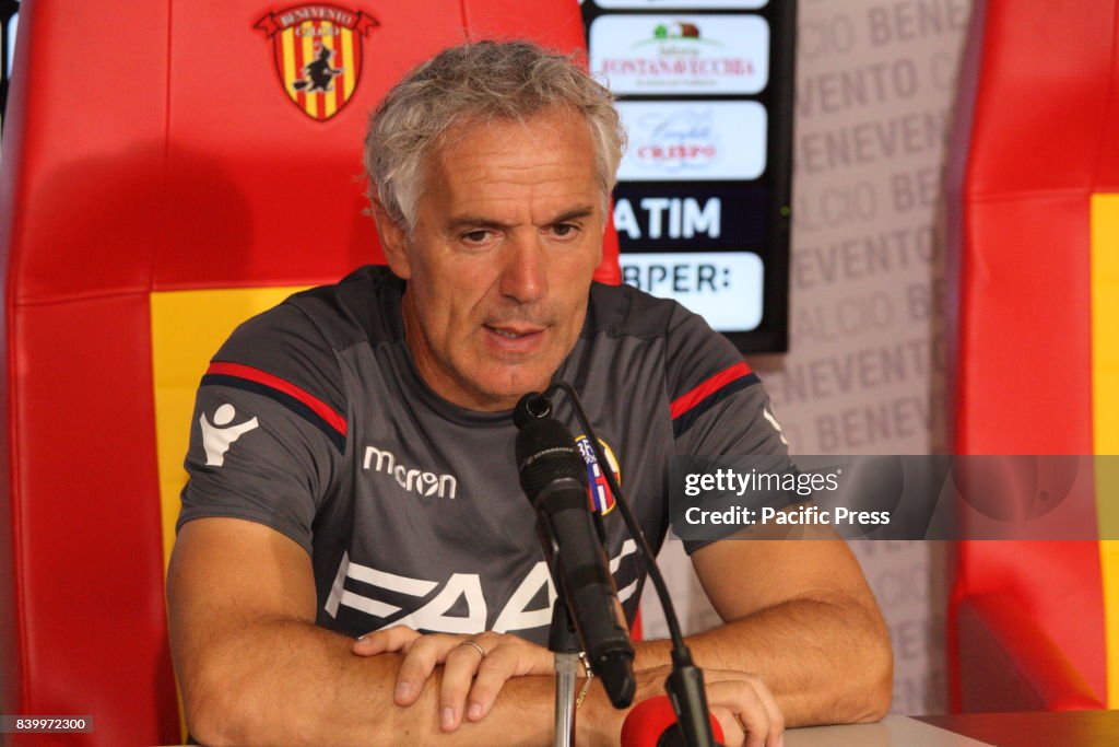 Roberto Donadoni coach of Bologna F.C. during soccer match...