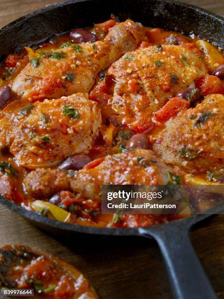 kip cacciatore - chicken parmigiana stockfoto's en -beelden