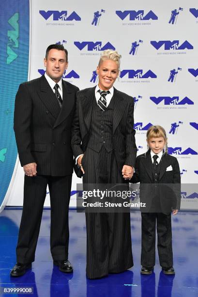 Carey Hart, Pink, and Willow Sage Hart attend the 2017 MTV Video Music Awards at The Forum on August 27, 2017 in Inglewood, California.