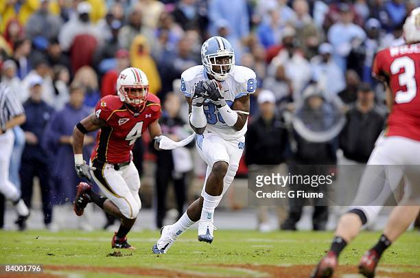 Hakeem Nicks of the North Carolina Tar Heels catches a pass against the Maryland Terrapins November 15, 2008 at Byrd Stadium in College Park,...