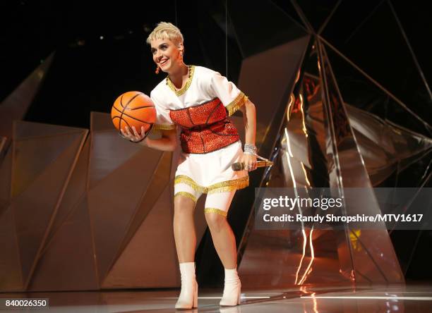 Katy Perry performs onstage during the 2017 MTV Video Music Awards at The Forum on August 27, 2017 in Inglewood, California.
