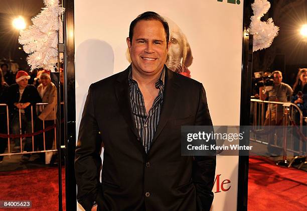 Actor Keith Middlebrook arrives at the premiere of 20th Century Fox's "Marley & Me" held at the Mann Village Theater on December 11, 2008 in...