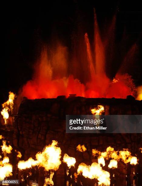 The newly-redesigned volcano attraction in front of The Mirage Hotel & Casino erupts December 11, 2008 in Las Vegas, Nevada. The USD 25 million...