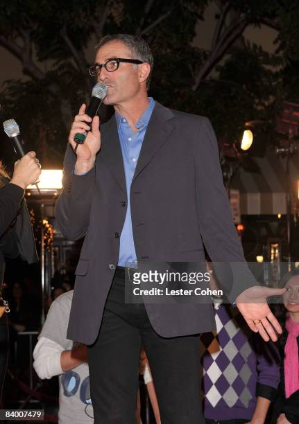 Director David Frankel attends the "Marley & Me" premiere at the Mann Village Theater on December 11, 2008 in Westwood, California.