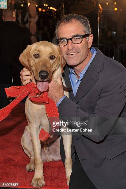 Clyde with director David Frankel attends the "Marley & Me" premiere at the Mann Village Theater on December 11, 2008 in Westwood, California.