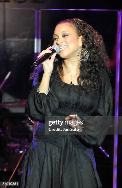 Moore Rnb Singer Chante Moore In Concert Photos and Premium High Res Pictures - Getty Images