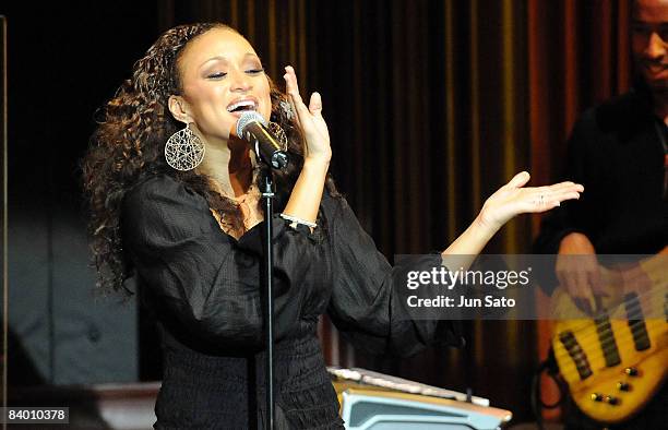 Moore Rnb Singer 167 Chante Moore In Concert Stock Photos, High-Res Pictures, and Images ...