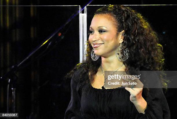 Moore Rnb Singer Chante Moore In Concert Photos and Premium High Res Pictures - Getty Images