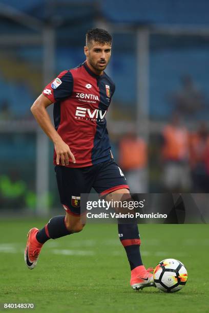 Miguel Veloso of Genoa CFC in action during the Serie A match between Genoa CFC and Juventus at Stadio Luigi Ferraris on August 26, 2017 in Genoa,...